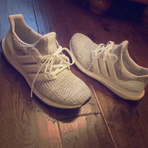 Women’s Adidas Ultraboost size 10